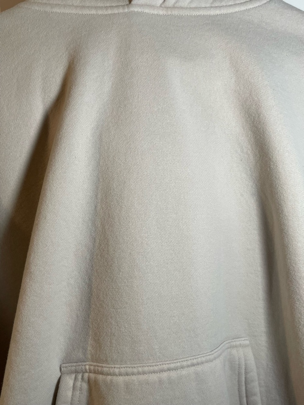 Comfrt Basic Crop Hoodie in Cotton - Picture 2 of 8